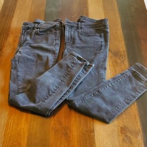 Ann Taylor black skinny jeans. Size 8.